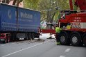 LKW verliert Auflieger Koeln Boltensternstr Pasteurstr P1989